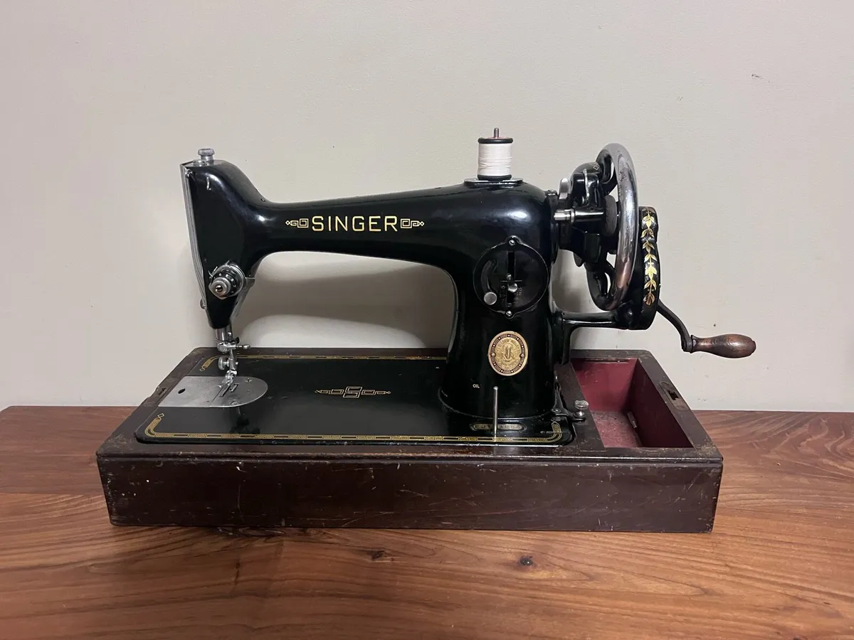 Singer 201k sewing machine - Image 3