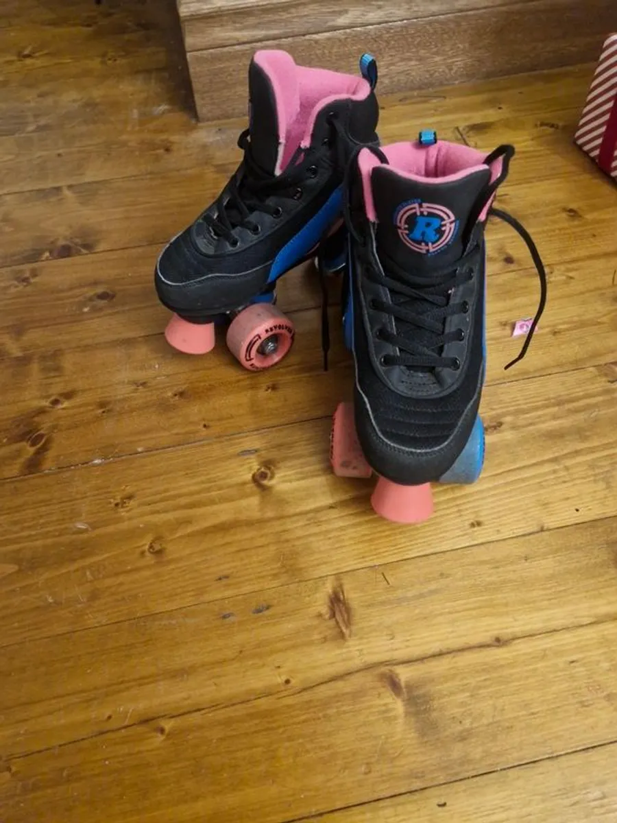 Rollar skates - Image 2