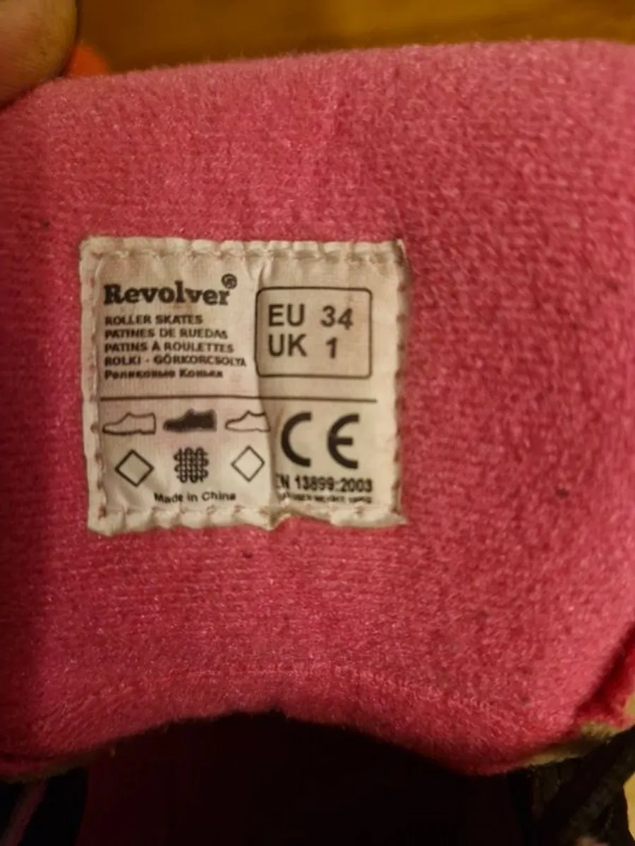 Rollar skates - Image 3