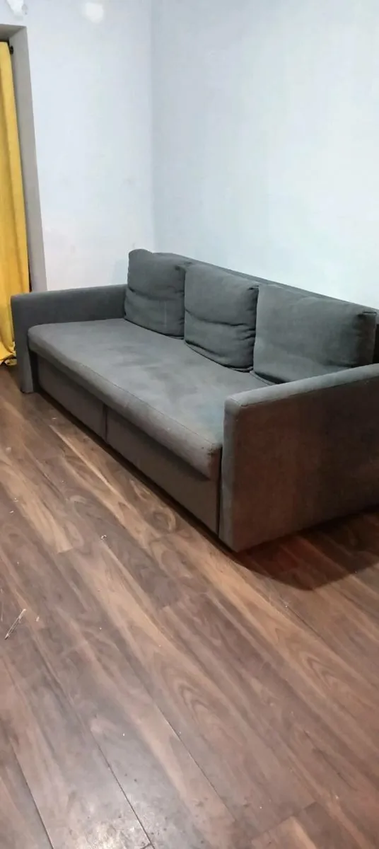 Bed settee - Image 1