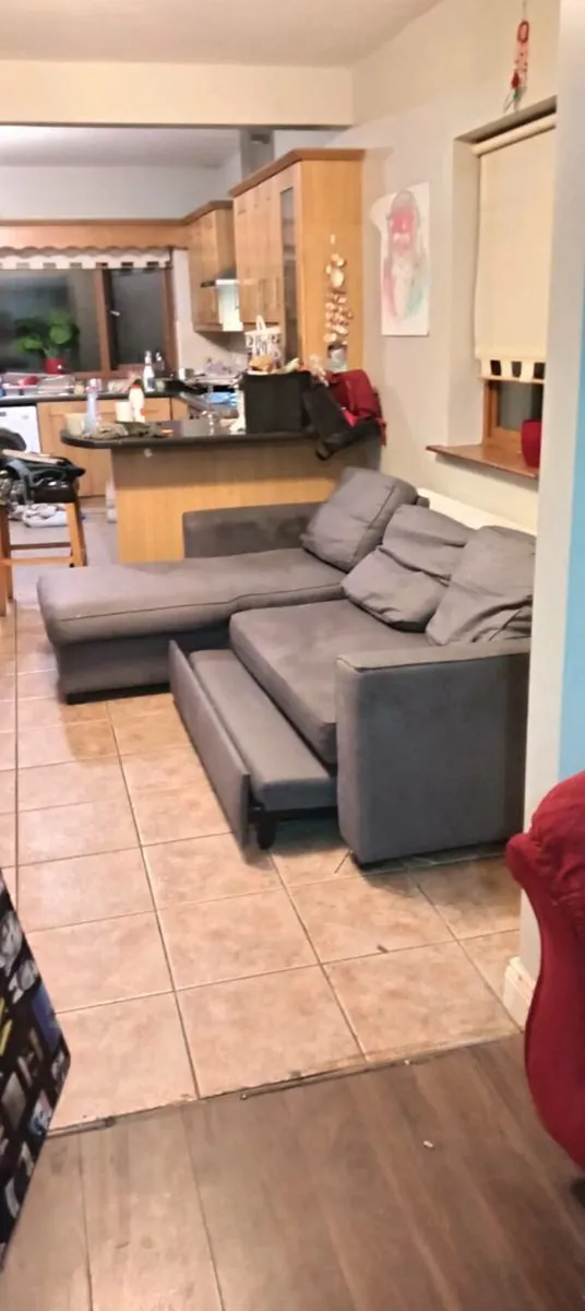 Bed settee - Image 1