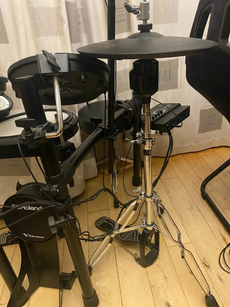 Drum Kit Roland td17KVX2 (+ Roland pm100 drum amp) - Image 3