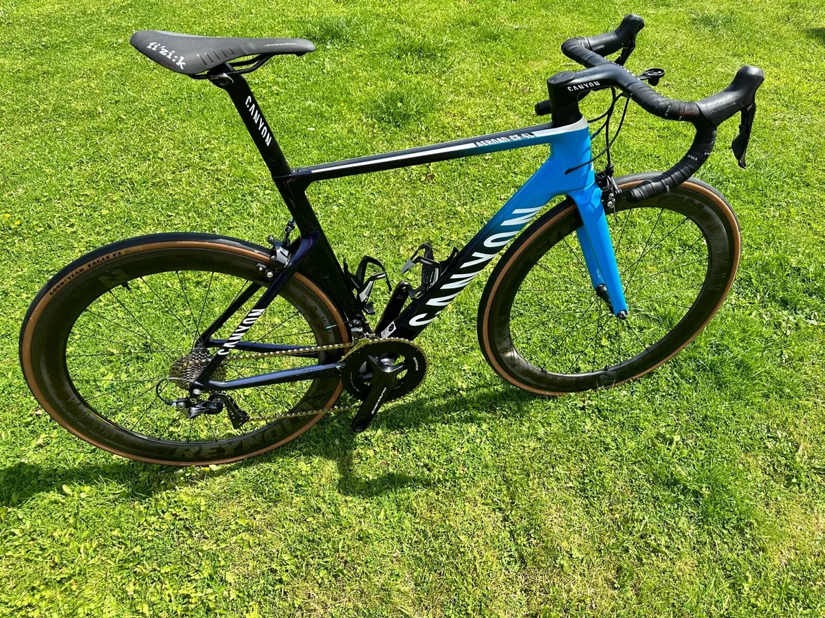 Canyon Aeroad CF SL Rim Brake, Size Large - Image 1