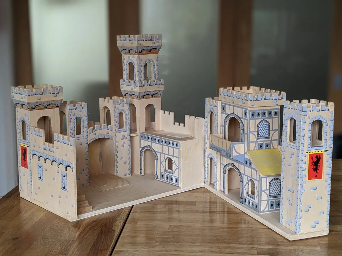 Toy castle - Image 4