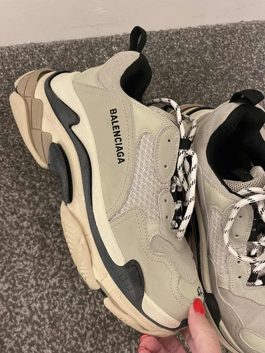 Unisex uk8 Shoes - Image 2