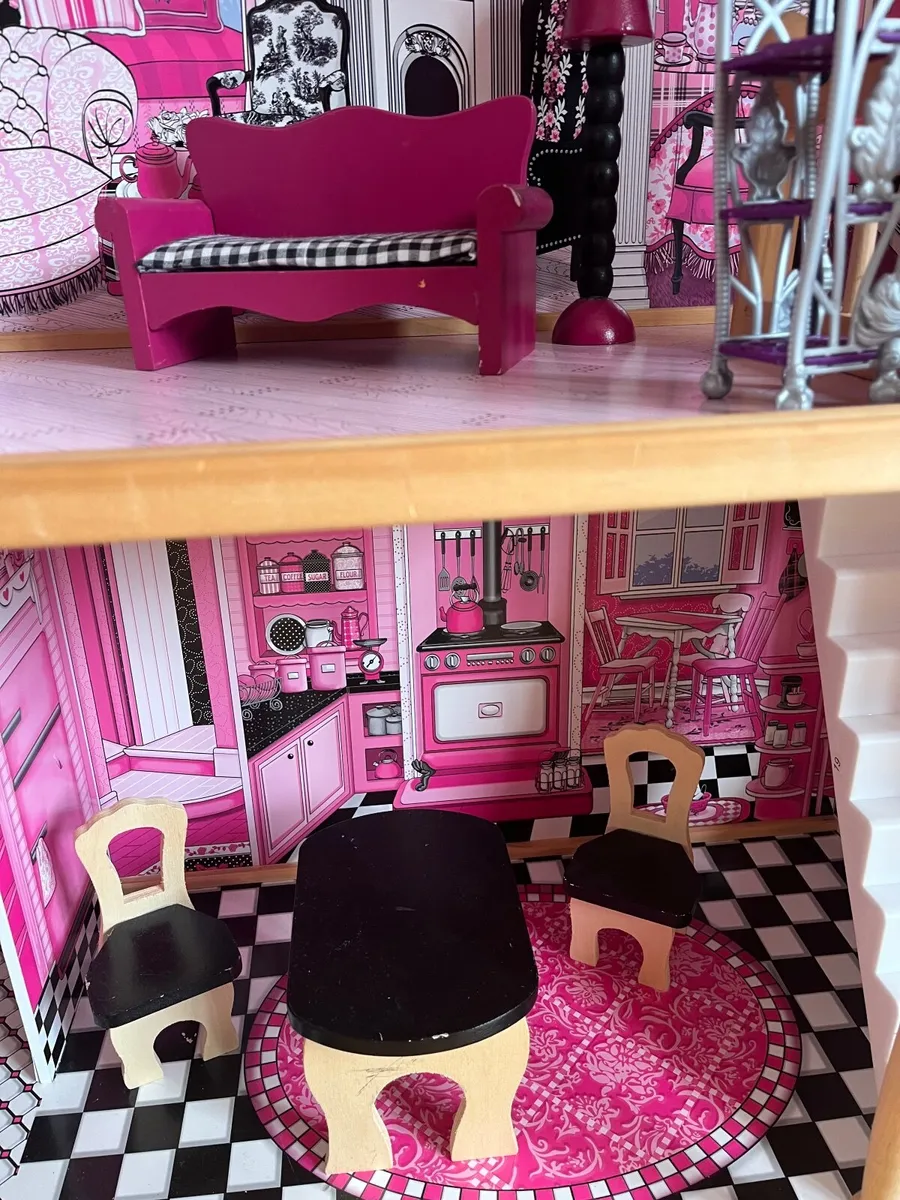 Dolls house - Image 4