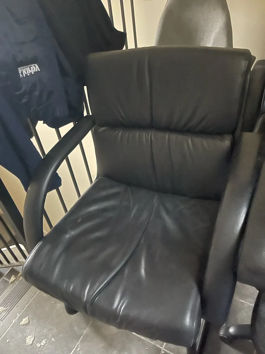 Office chairs - Image 4