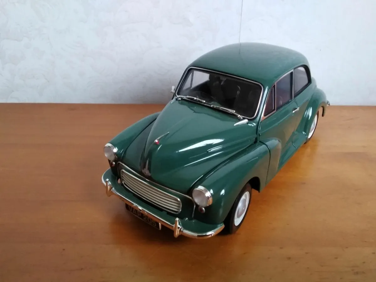 Morris Minor and other models. - Image 1