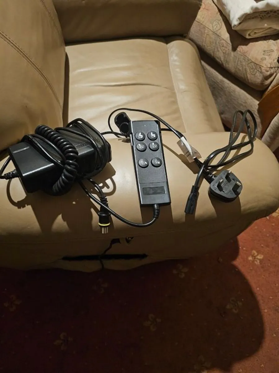 Leather Recliner Sofa Chair for Elderly with Remote Control, Side Pocket - Image 3