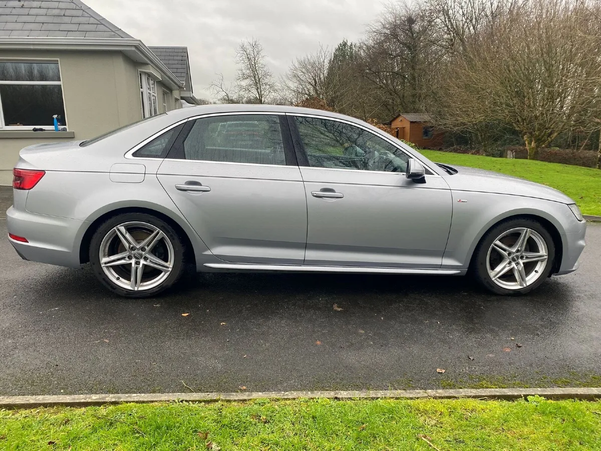 Audi A4 2017 S-Line - Image 3