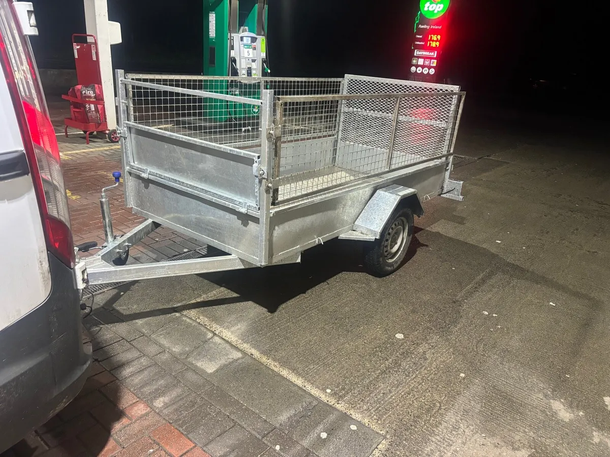 New 8 x 4 single axle car trailer - Image 1