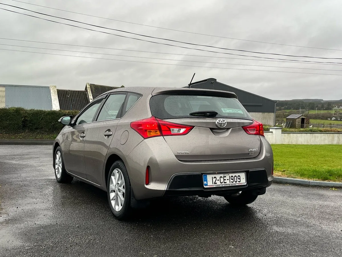 Toyota Auris   2012   1.4 Diesel - Image 4