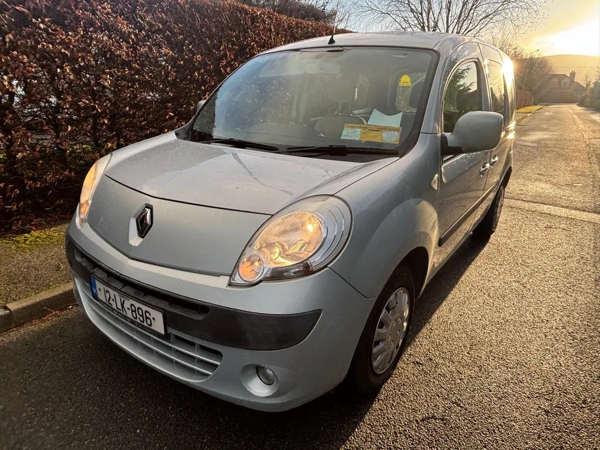 Wheelchair Accessible, Low Mileage, New NCT 03/27! - Image 1