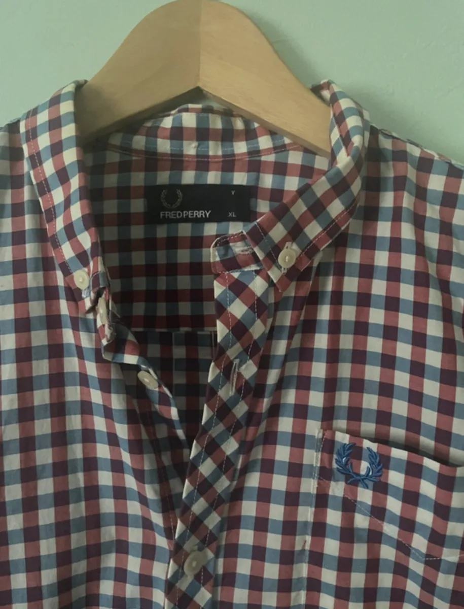 Fred Perry XL check shirt sleeve shirt - Image 1