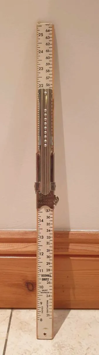 Scovill Dritz Skirt Marker - Image 1