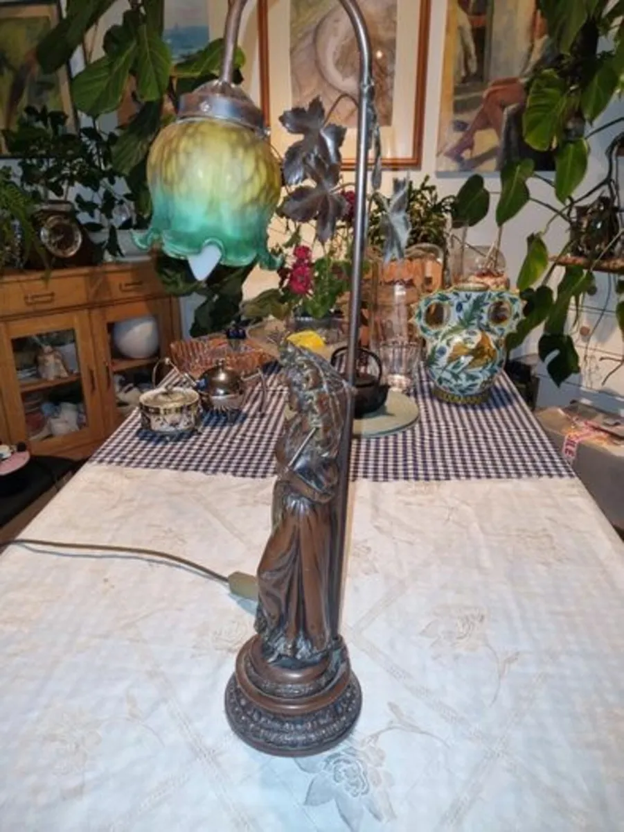 Vintage large woman statue lamp - Image 4