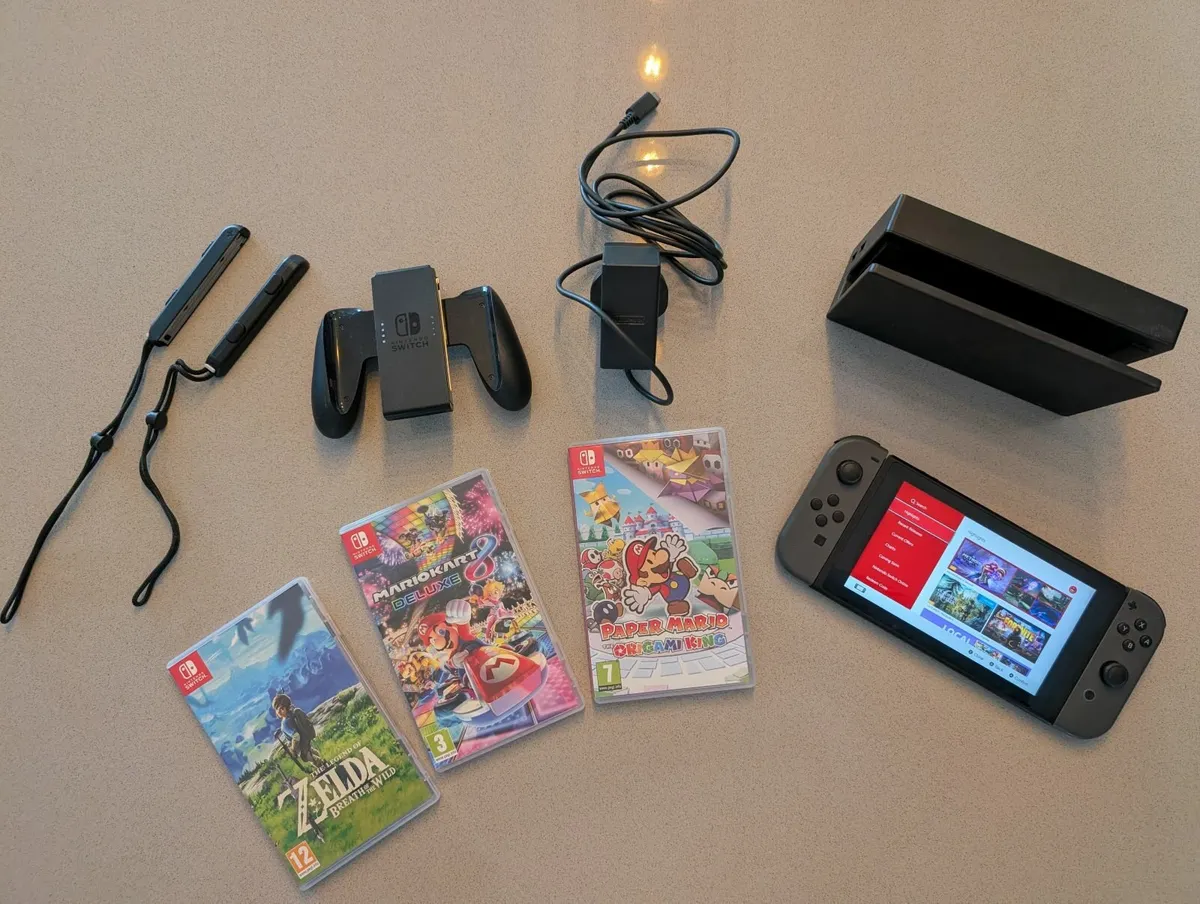 Nintendo Switch Original - Image 2