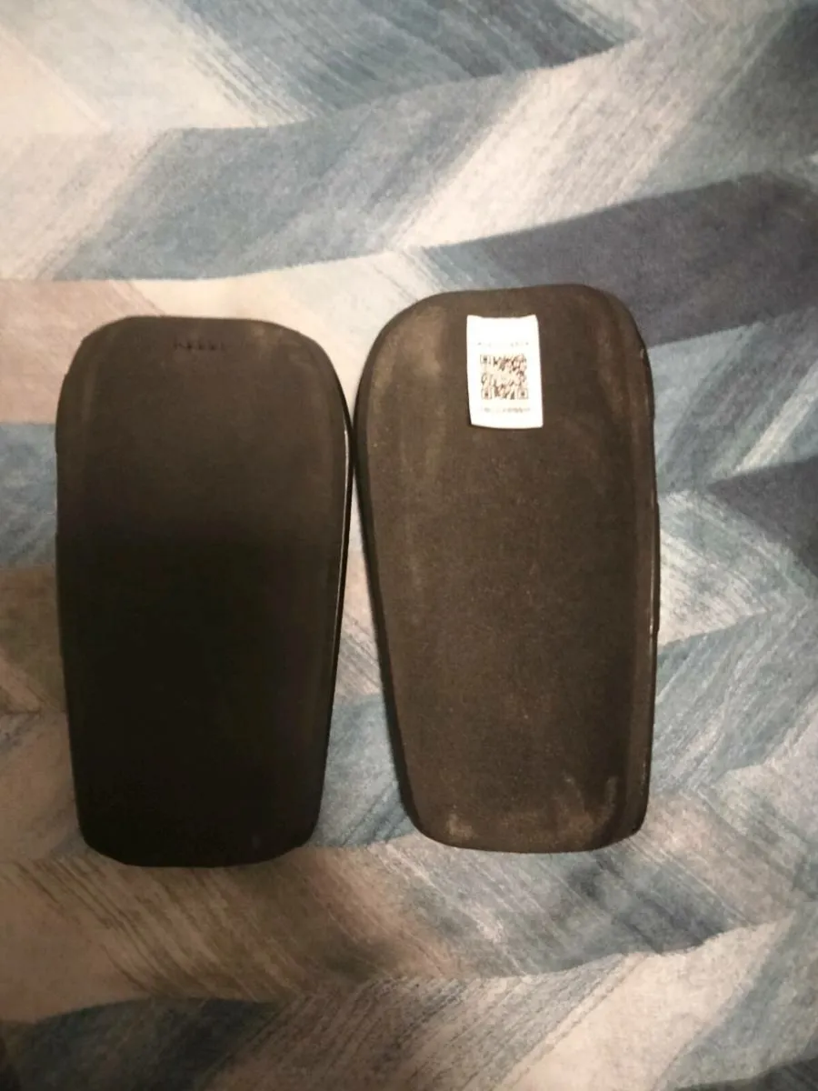Football Shin pads - Image 2