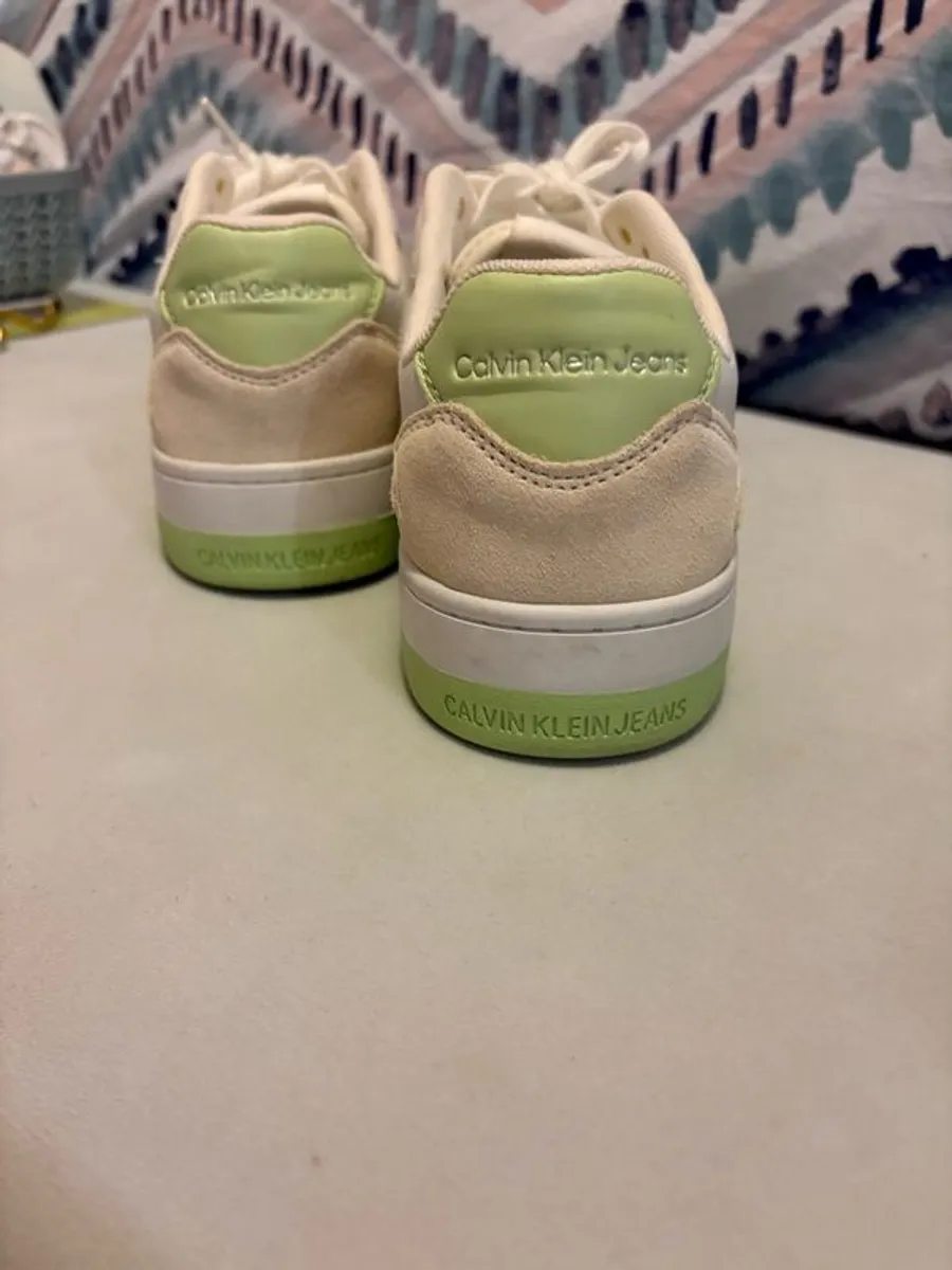 Calvin Klein trainers leather size 6 - Image 2