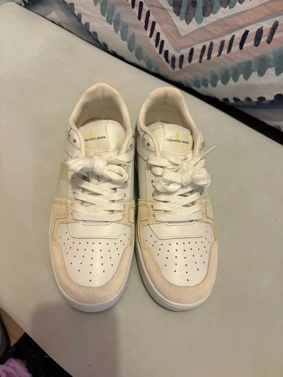 Calvin Klein trainers leather size 6 - Image 4