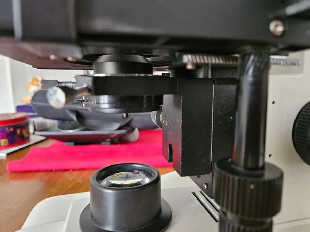 GX L1500 Microscope - Image 3