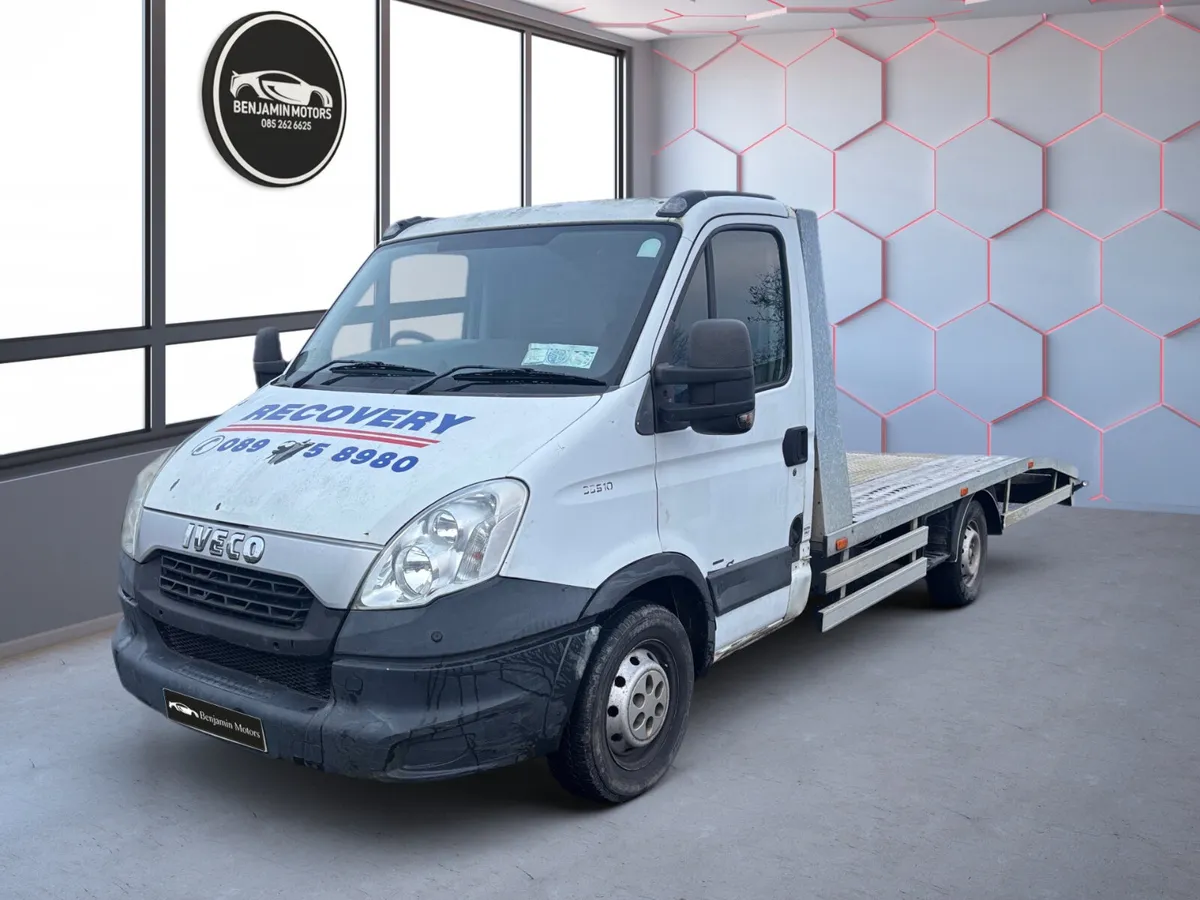 Iveco Recovery 2013 Automatic 2.3 diesel 3 seater - Image 3