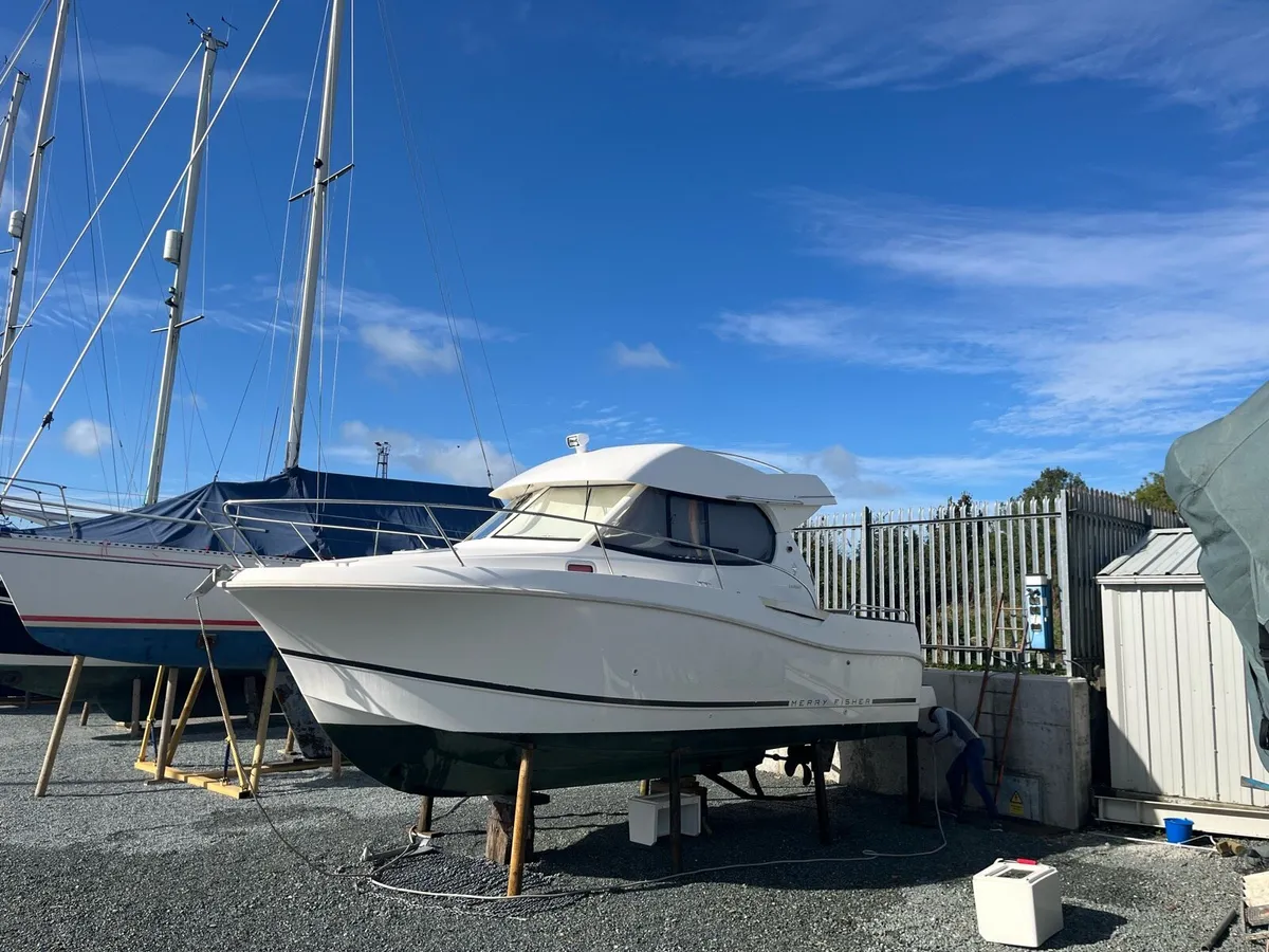 Merry Fisher 815 - Image 1