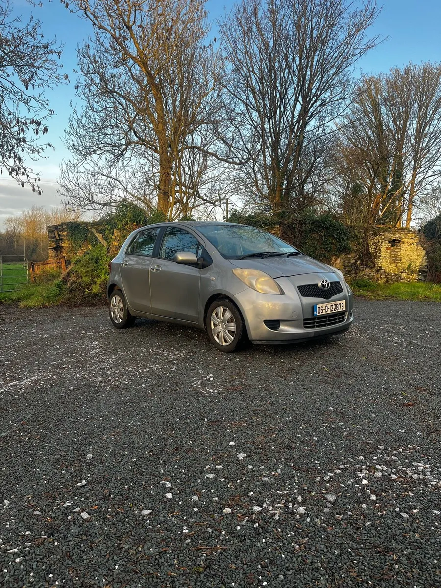 TOYOTA YARIS AUTO - Image 2