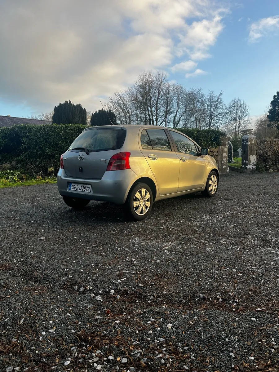 TOYOTA YARIS AUTO - Image 3