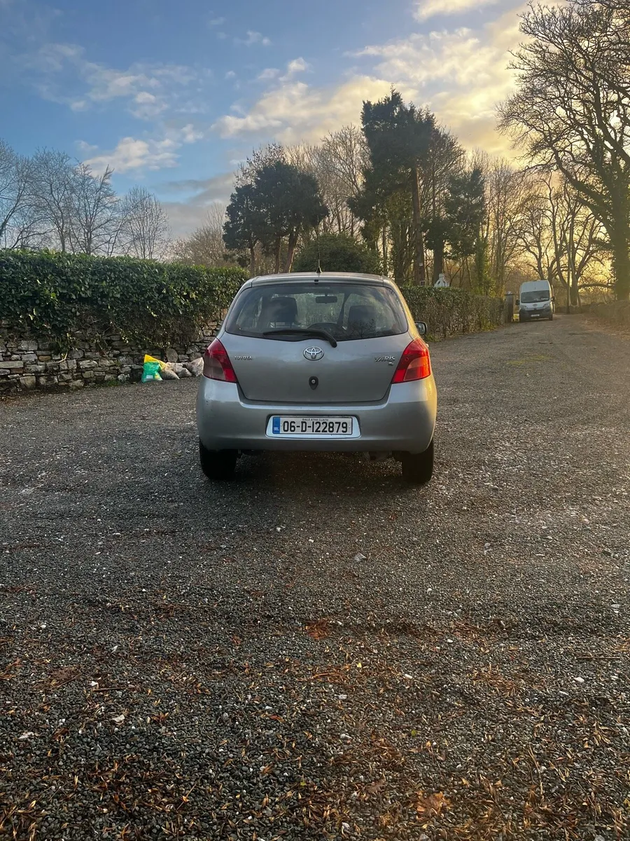 TOYOTA YARIS AUTO - Image 4