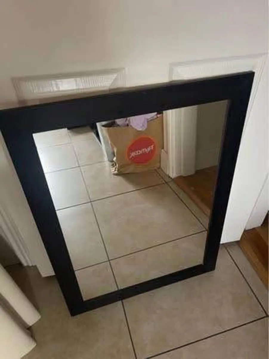 Wall mirror - Image 1