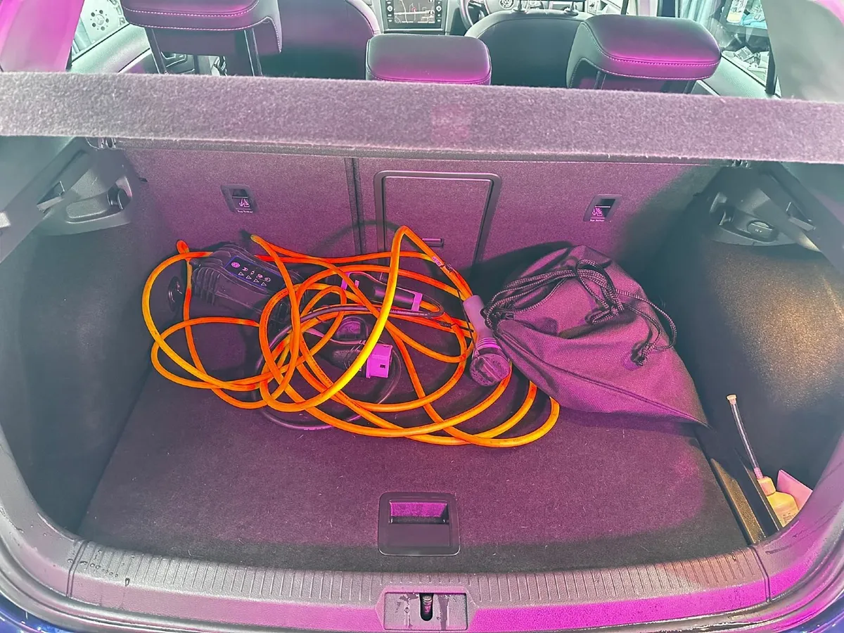 Volkswagen E-Golf 2020 - Image 4