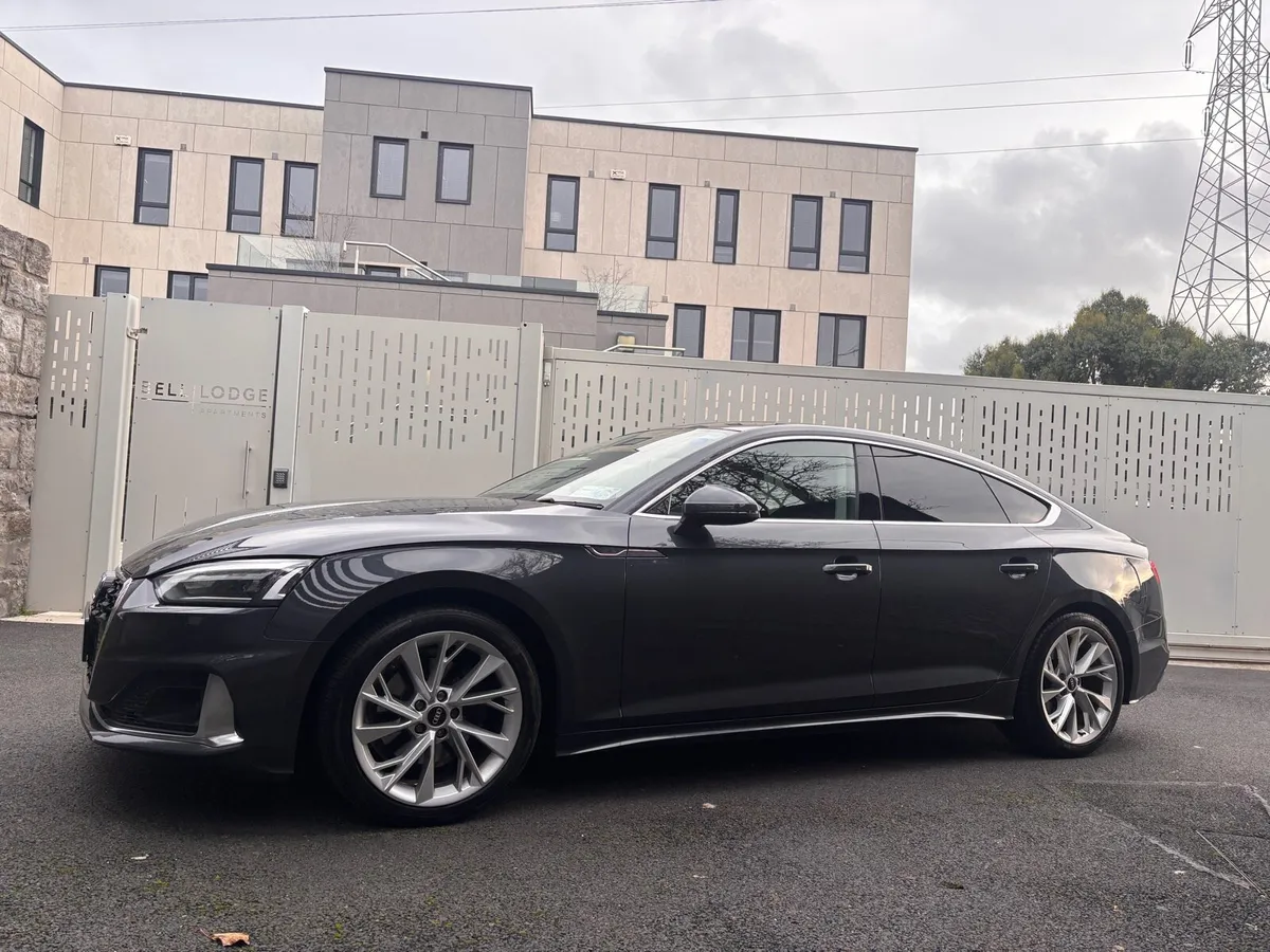 Audi A5 2.0TDI  2022 - Image 4