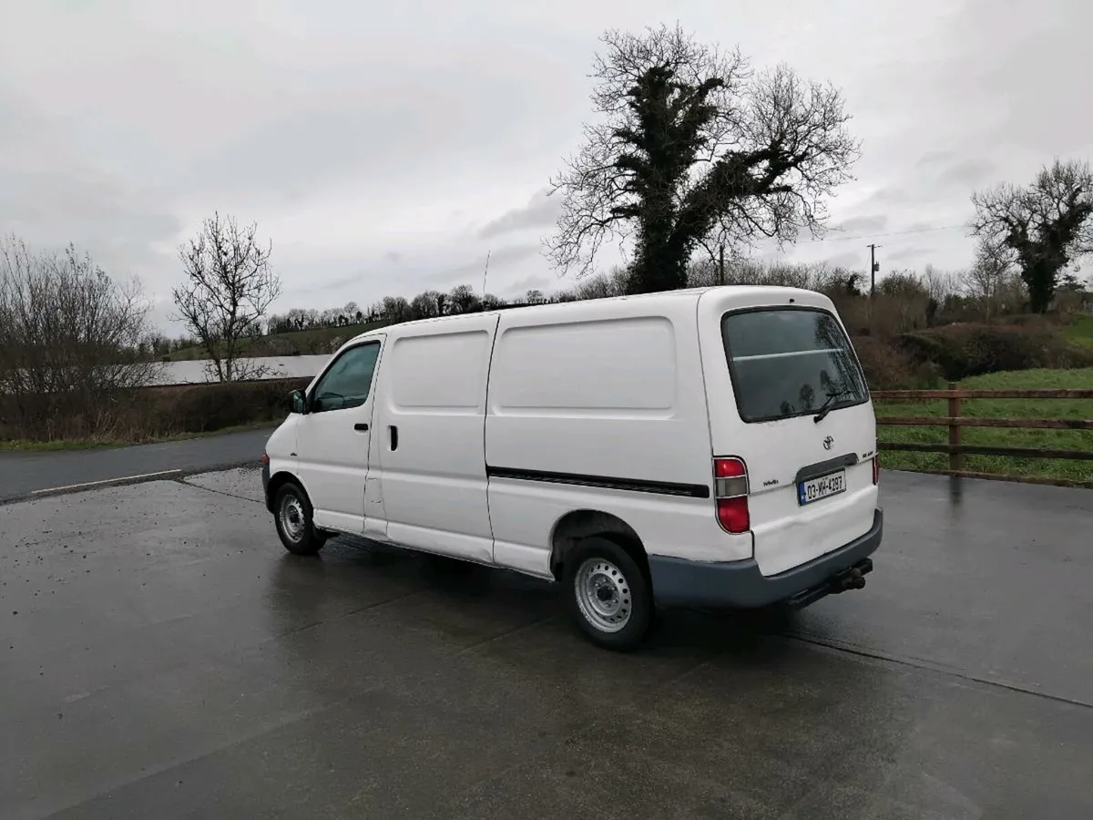 2003 hiace test 21/09/26 tax 02/26 - Image 3