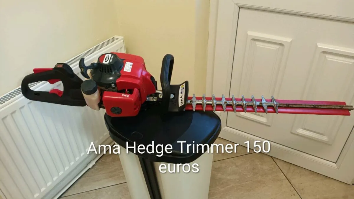 Garden equipment. - Image 1