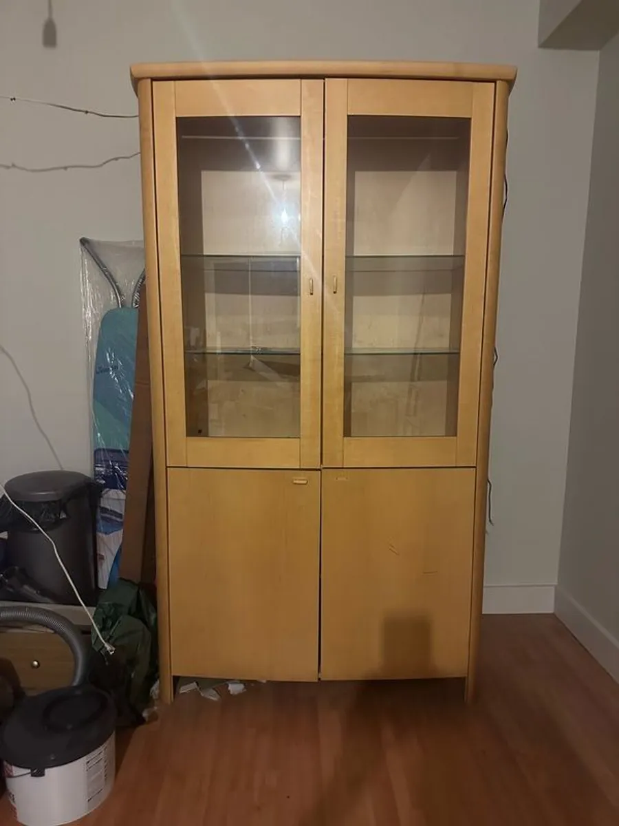 Skovby display cabinet with internal lights - Image 1
