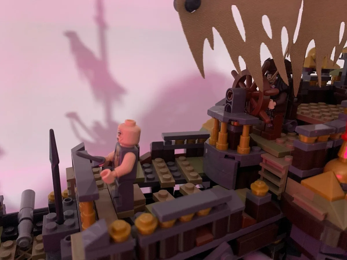 Lego Silent Mary 71042 - Image 3