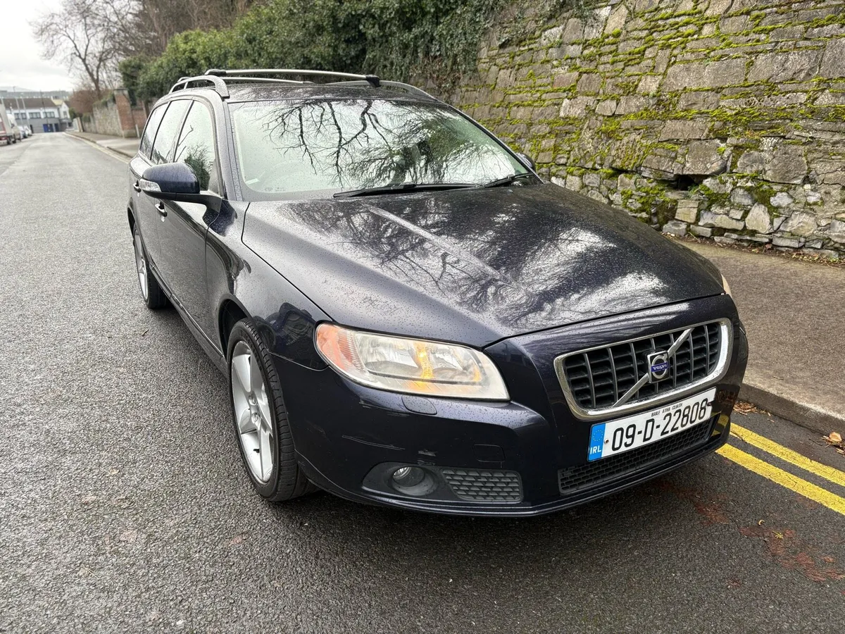 2009 V70 LOW MILEAGE - LEATHER - NEW NCT - Image 2