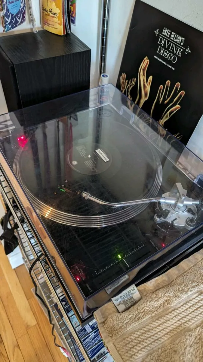 Vinyl DJ Setup (2 Turntables and Mixer) - Image 3