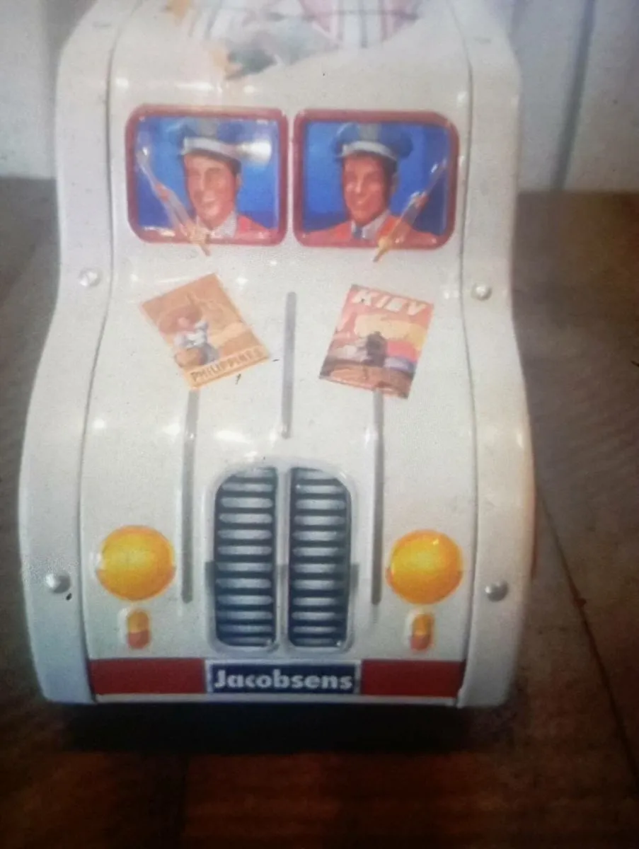 JACOBSENS OF  DENMARK TRUCK SHAPED  COOKIE TIN - Image 2