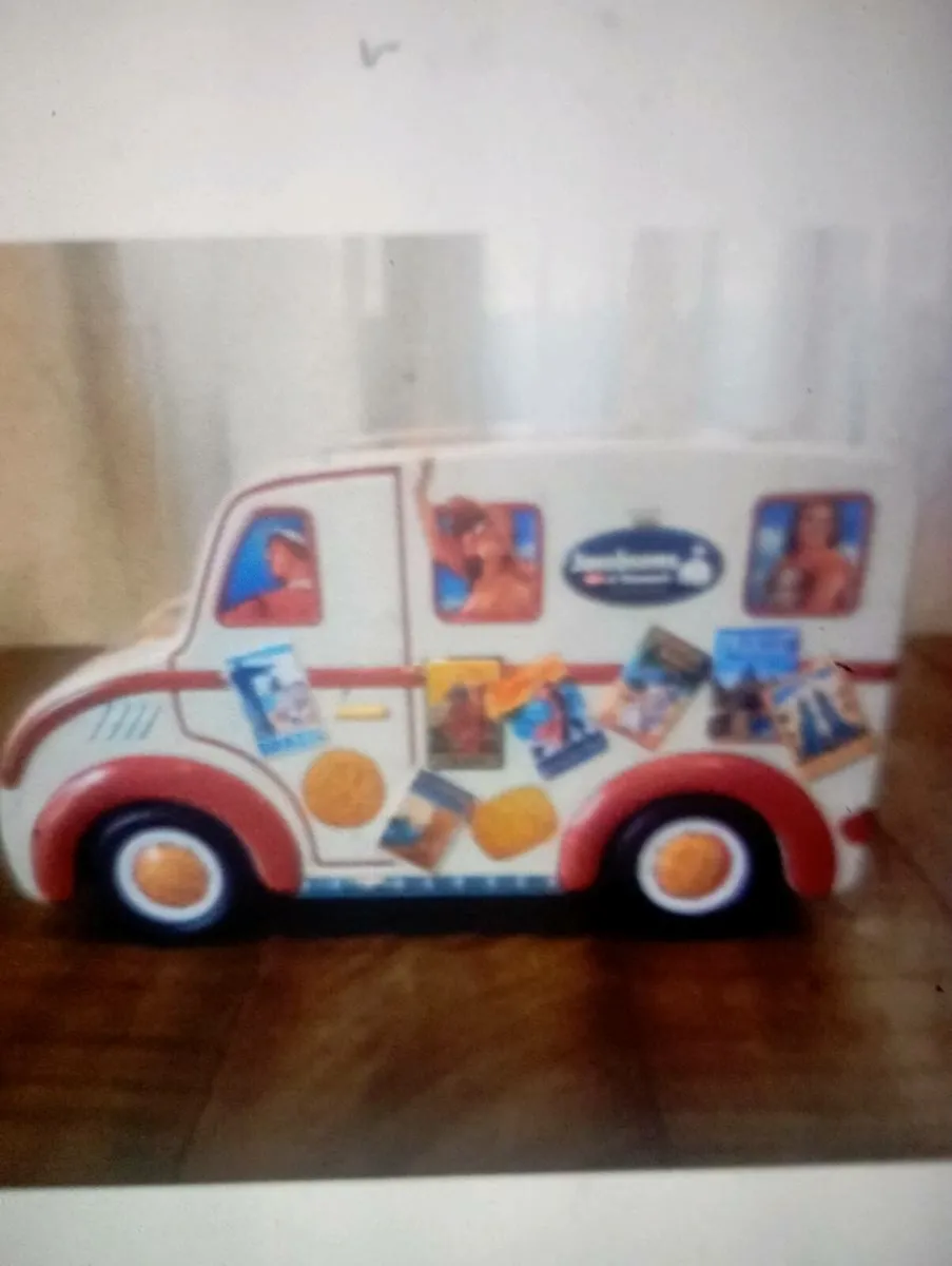 JACOBSENS OF  DENMARK TRUCK SHAPED  COOKIE TIN - Image 4