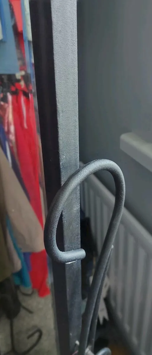 Iron cast free standing mirror black - Image 4