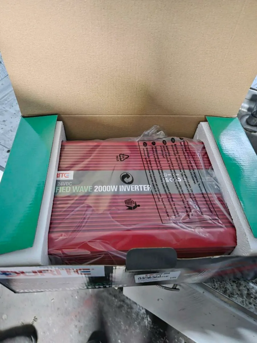 2000W 24V DC to 230V AC Compact Modified Wave Volt - Image 3