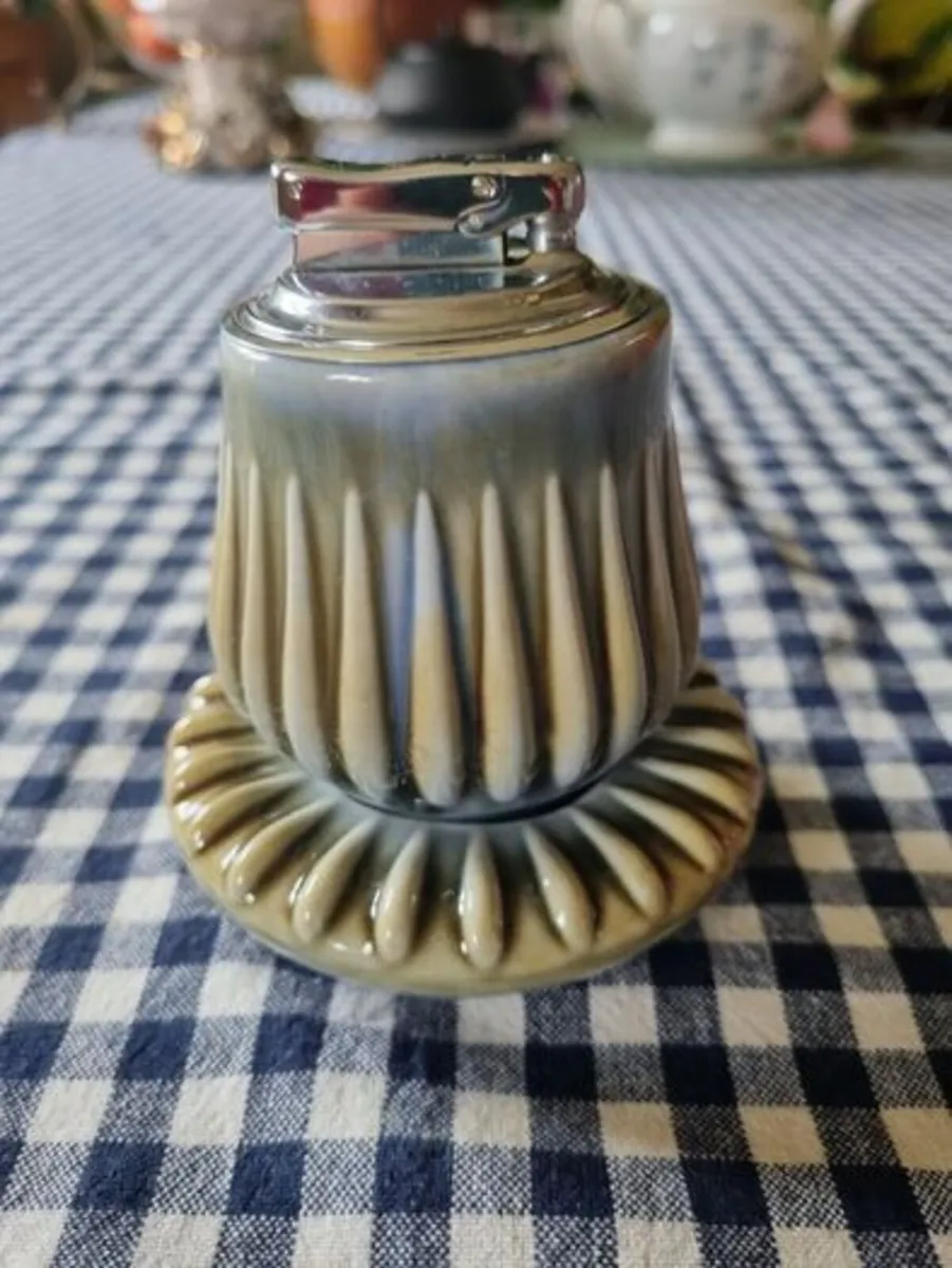 Vintage  Colibri Smoking set - Image 1