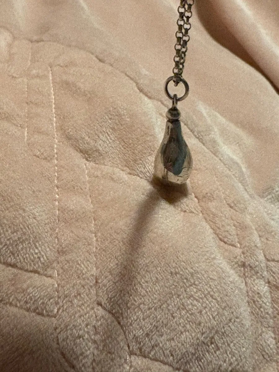 Silver pendent & chain - Image 4