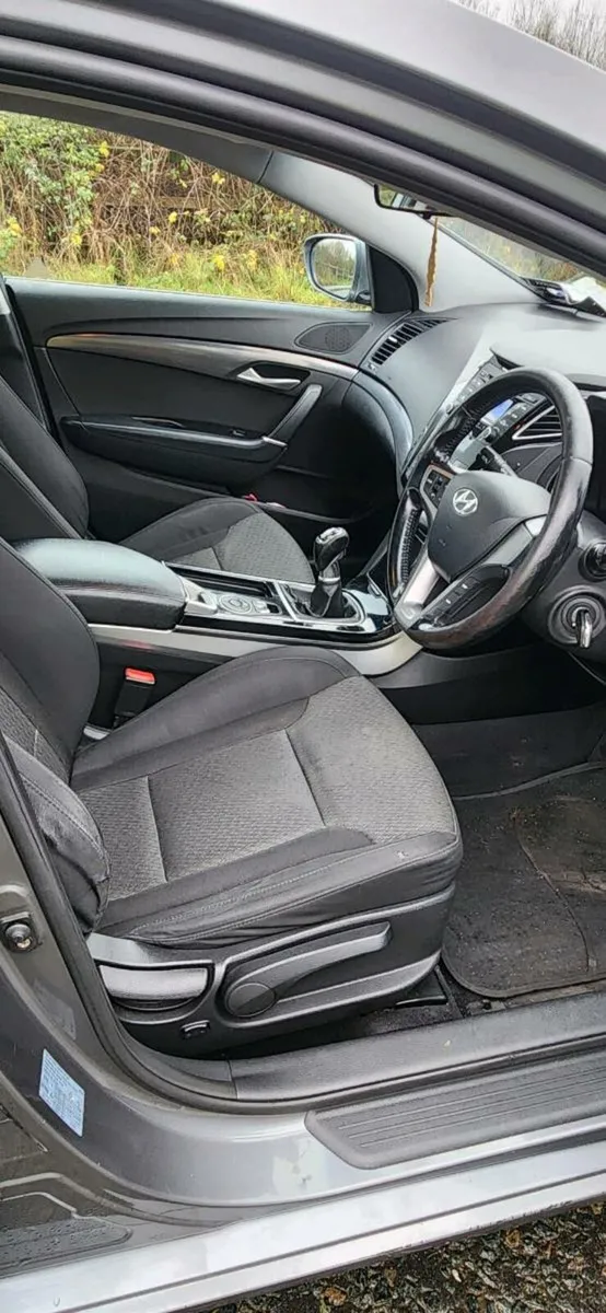 HYUNDAI i40 1.7 CRDI  – 2013 – Low Mileage - Image 2