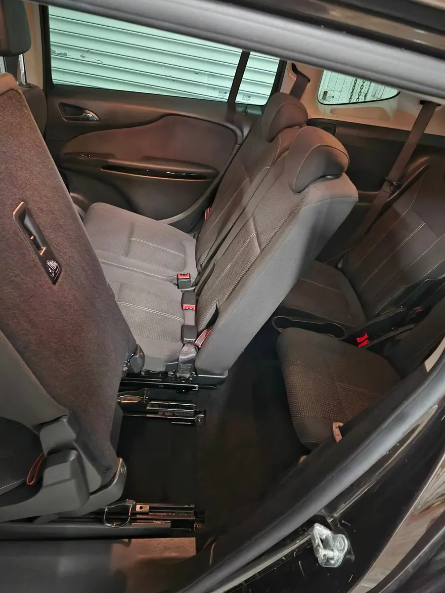 Vauxhall Zafira 2015 - Image 2