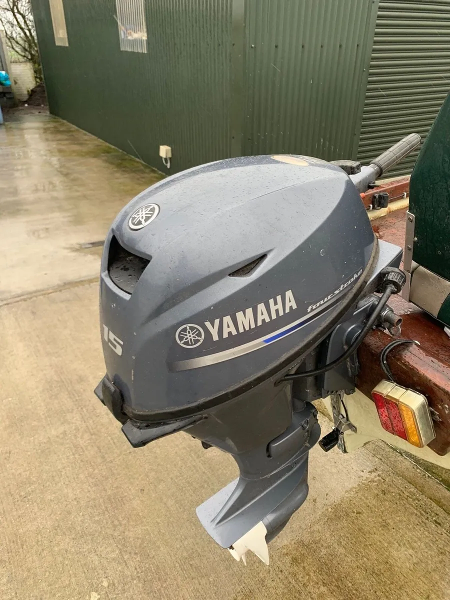 17 foot Sheelin boat and trailer - Image 4