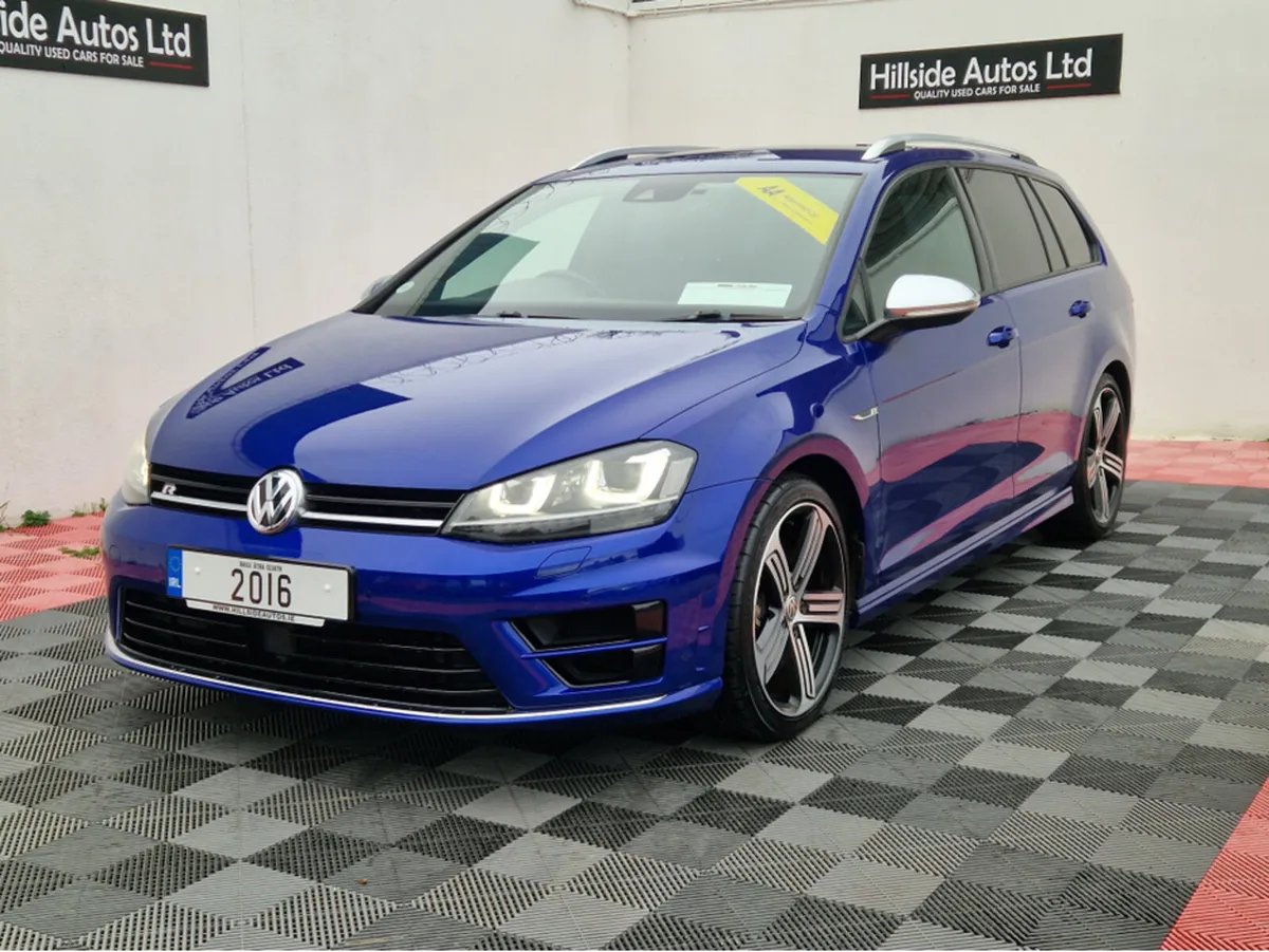 Volkswagen Golf R VARIANT 2.0 PETROL  AUTOMATIC, F - Image 3