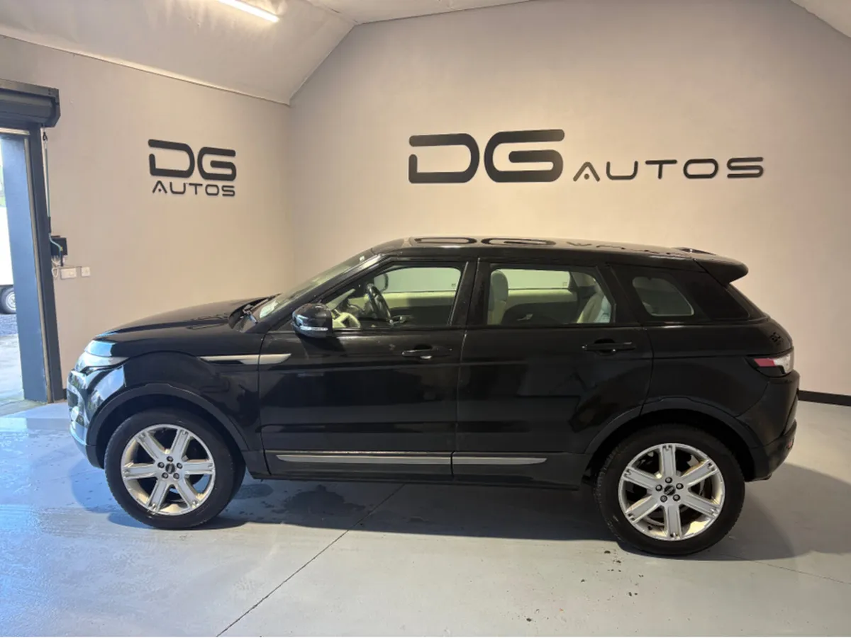 Land Rover Range Rover Evoque 2.2 SD4  PURE 190BHP - Image 1